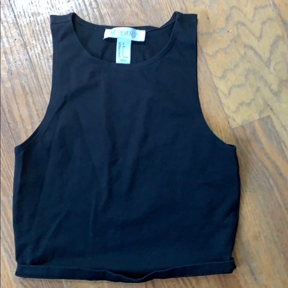 Forever 21 Tops - Forever 21 black crop top size small